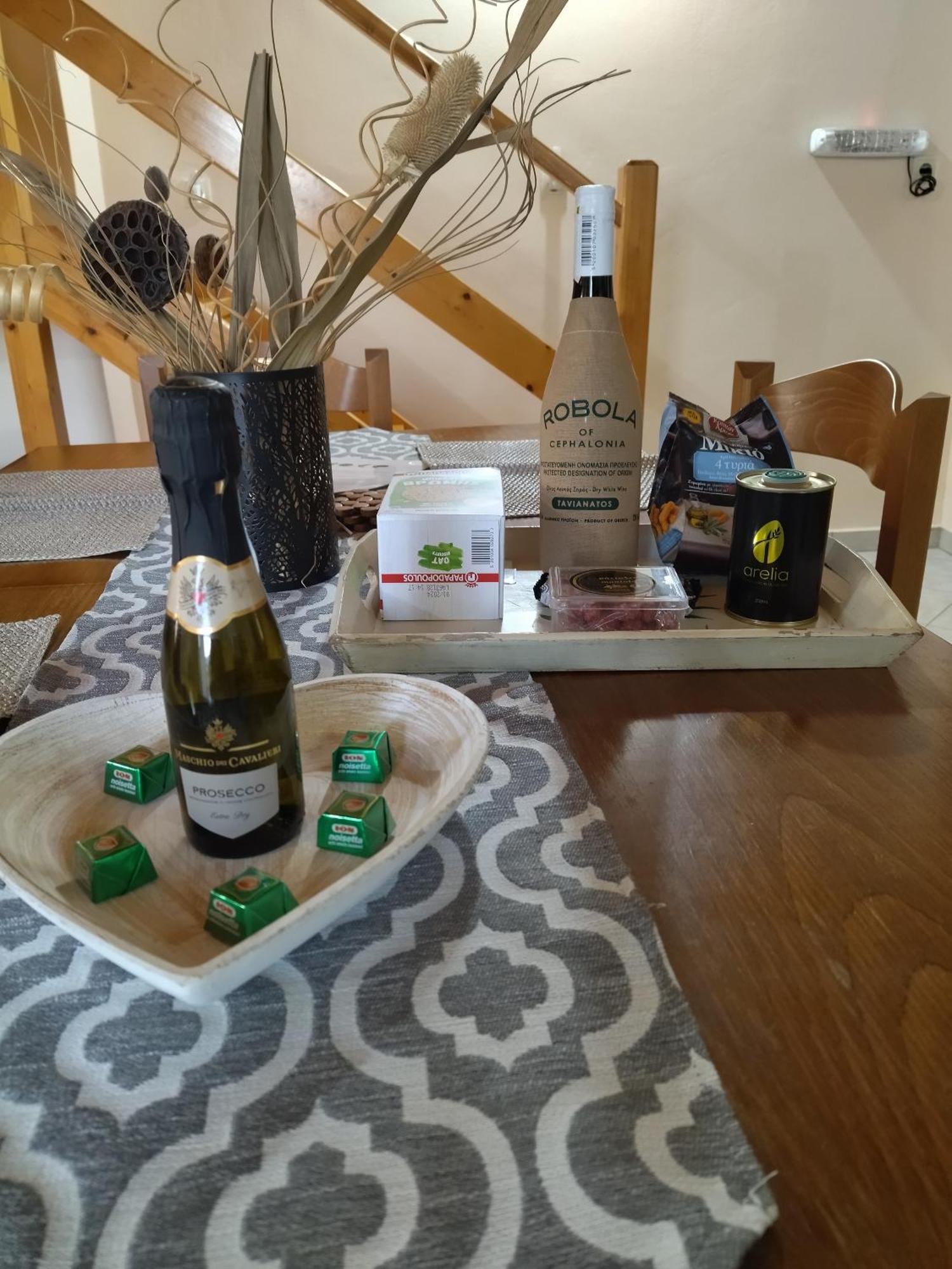 Villa Serenity Vóvikes Eksteriør billede